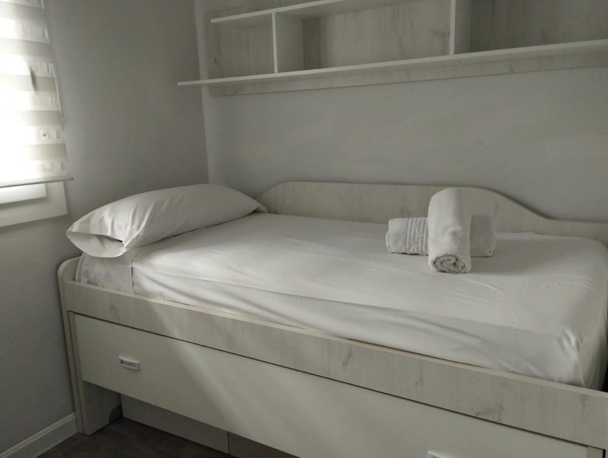 Los Nidos Carihuela New&Beach Torremolinos Bagian luar foto