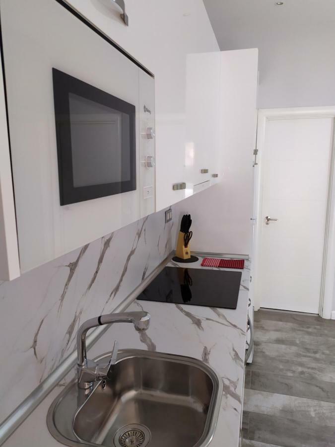 Los Nidos Carihuela New&Beach Torremolinos Bagian luar foto